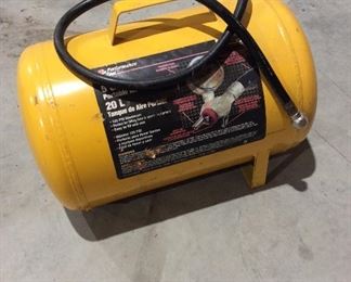 Small portable air tank