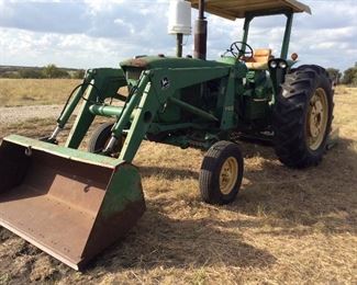 John Deere tractor Model 2040