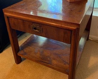 Vintage Dixie End Table	21x22x26in	HxWxD
