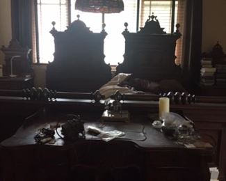 Antique bedroom set