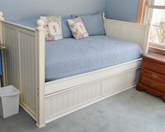 Cottage White Daybed, Bed Linens