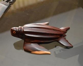 Sea Turtle Wood Carving / Figurine
