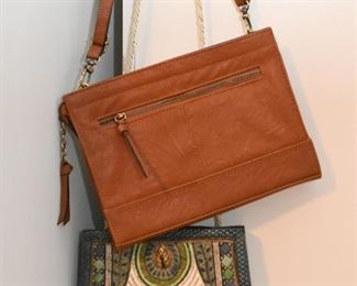 Purses / Handbags / Clutches
