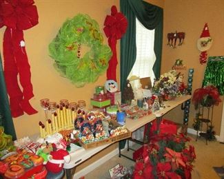 Picture of Miscellaneous Christmas items. There are more.
