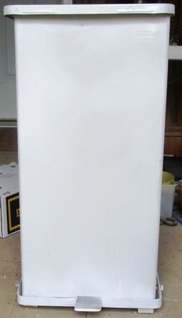 1950s step-on flip top lid garbage can.