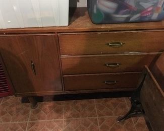 Vinage Dresser