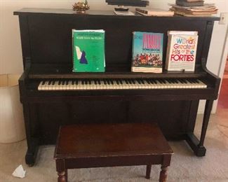 upright piano -- 10% off to anyone who can teach me Super Tramp riffs