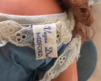 shoulder of doll