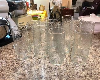 Taller army of tumblers refusing to turn over their prisoner to the other army of tumblers