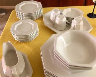 pure white Switzerland of dinnerware wants to stay neutral