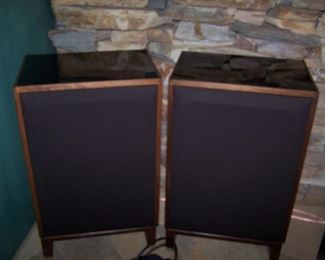 ONE PAIR OF JBL SPEAKERS