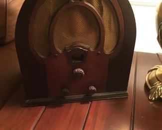 Vintage Radio (not in working order)