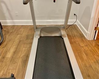 Precor 9.35 premium series treadmill