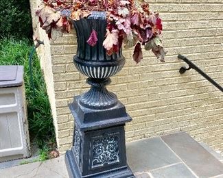 Iron planter