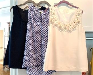 Short sleeve blouses ; Shoes are 9.5-10
Clothes range from S-L. Most 8/10 and M/L