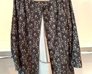 CaBi long jacket; Shoes are 9.5-10
Clothes range from S-L. Most 8/10 and M/L