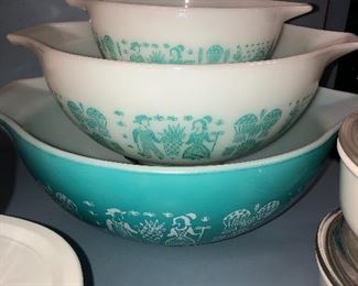 Vintage Pyrex Butterprint