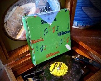vintage Swiss THORENS miniature disc music box