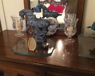 Decor in bedroom on dresser