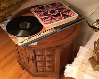 Octogon shaped table - vintage vinyl records