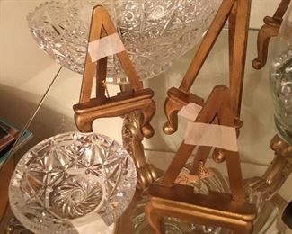 Glassware & easels