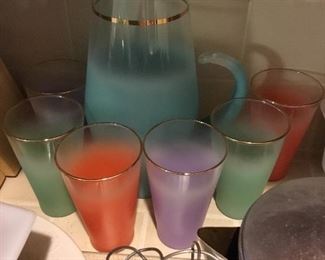 Blendo set of glasses and pitcher - excellent!