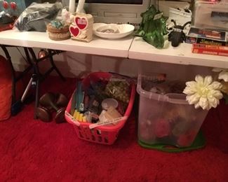 Various items from bathrooms and bedrooms