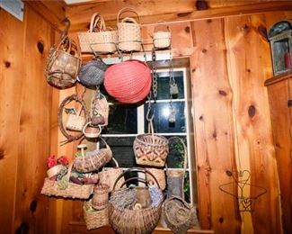 193. Large Assortment Contemporary Vintage Country Baskets