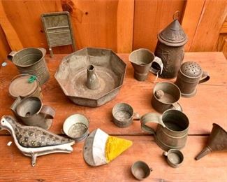 196. Large Mixed Lot Vintage Tin Kitchen Accessories wExtras