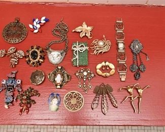 357. Womens Vintage Costume Jewelry