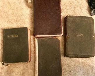 Bibles: "1885" New Testament, The Master Bible "1947", Oxford S.S. Teachers Edition (Printed in England), Bible (with maps) "1910"