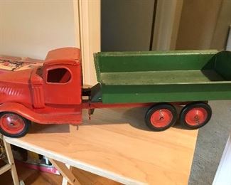 Vintage "Turner" toy dump truck