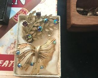 Vintage rhinestone pins