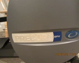 PRECOR EPX 5.23 ELIPTICAL