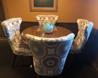 HARDEN PEDESTAL TABLE AND 4 UPHOLSTERED CHAIRS