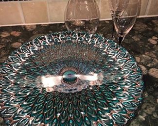 FOOTED PEACOCK CAKE DISH