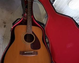 Yamaha FG 160
