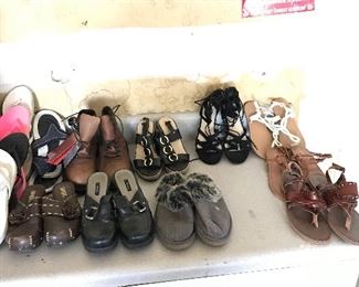 Assorted woman’s shoes, Sandals and flip-flops. Size 7