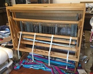 Harris 36 inch folding loom