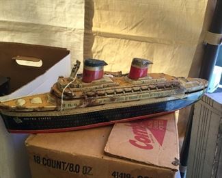 Ocean liner tin toy