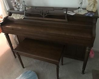 Piano / Bench $ 320.00