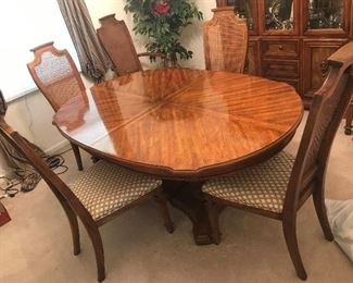 Dining Table / Leaf and 6 Chairs $ 284.00