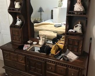 Dresser / Mirror $ 168.00