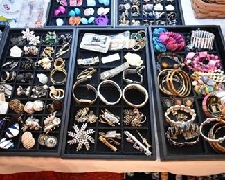 EARRINGS, BRACELETS, WATCHES, BROOCHES