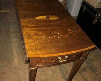 Antique Drop Leaf Table $ 118.00