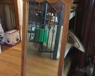 Set of 2 mirrors