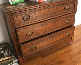 oak antique dresser