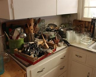 Kitchen utensils-glassware