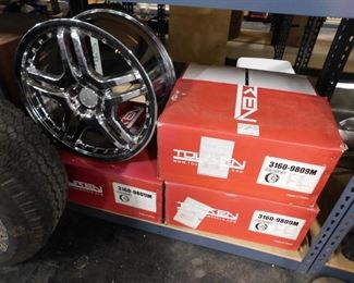 4 Mercedes chrome 20" C class 5 lug rims (used)