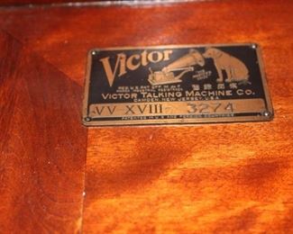 Beautiful 1916 Victrola by Victor Talking Machine Co.  XVIII - and it works! This model was the top of the line back when it was manufactured. Rare.